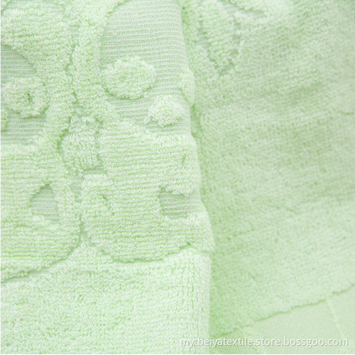 The panda bamboo wipes his face towels bamboo fiber towel